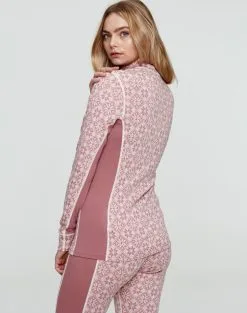 Kari Traa Rose H/Z Højhalset Skiundertrøje Med Lynlås – 100% Merinould -Tilbud Try Ski Butik 622691 Rose HZ LILAC MODEL 2 Karitraa beeb5a51 54ba 41ff ae26 b7841f605e72
