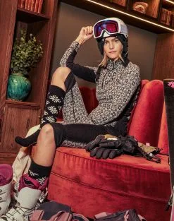 Kari Traa Rose H/Z Højhalset Skiundertrøje Med Lynlås – 100% Merinould -Tilbud Try Ski Butik 622691 Rose Half Zip Base Layer Top 100 Merino Wool BLACK MODEL 3 Karitraa 6f41b80c bac4 4b7b bba9 8b3cf132f56b