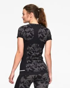 Kari Traa Butterfly T-Shirt Baselayer -Tilbud Try Ski Butik 622787 Black model 2