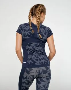 Kari Traa Butterfly T-Shirt Baselayer -Tilbud Try Ski Butik 622787 Butterfly Tee Base Layer MARIN MODEL 2 Karitraa