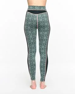 Kari Traa Rose High Waist Pant - Højtaljede Skiunderbukser 37 Kari Traa Rose High Waist Pant - Højtaljede Skiunderbukser -Tilbud Try Ski Butik 622873 Murk model 2 fed1762a f758 48f9 9ea5 876e3b4889e6