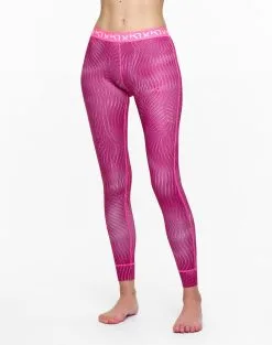 Kari Traa Fantastisk Sæt Skiundertøj Dame -Tilbud Try Ski Butik 623004 FANTASTISK PANT FUCHA MODEL 1 Karitraa 131583d1 9cdb 4654 a37b a296e1632fa9