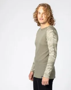 Bula Camo Merino Wool Crew Skiundertrøje Herre -Tilbud Try Ski Butik 720725 Camo Merino Wool Crew SAGE MODEL 1 Bula