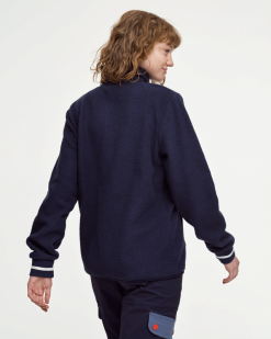 Kari Traa Røthe Fleece Trøje / Jakke -Tilbud Try Ski Butik Karitraa RotheFleece MariPigeRear d46e476f 6d7b 4fda 94a8 440f87292b91