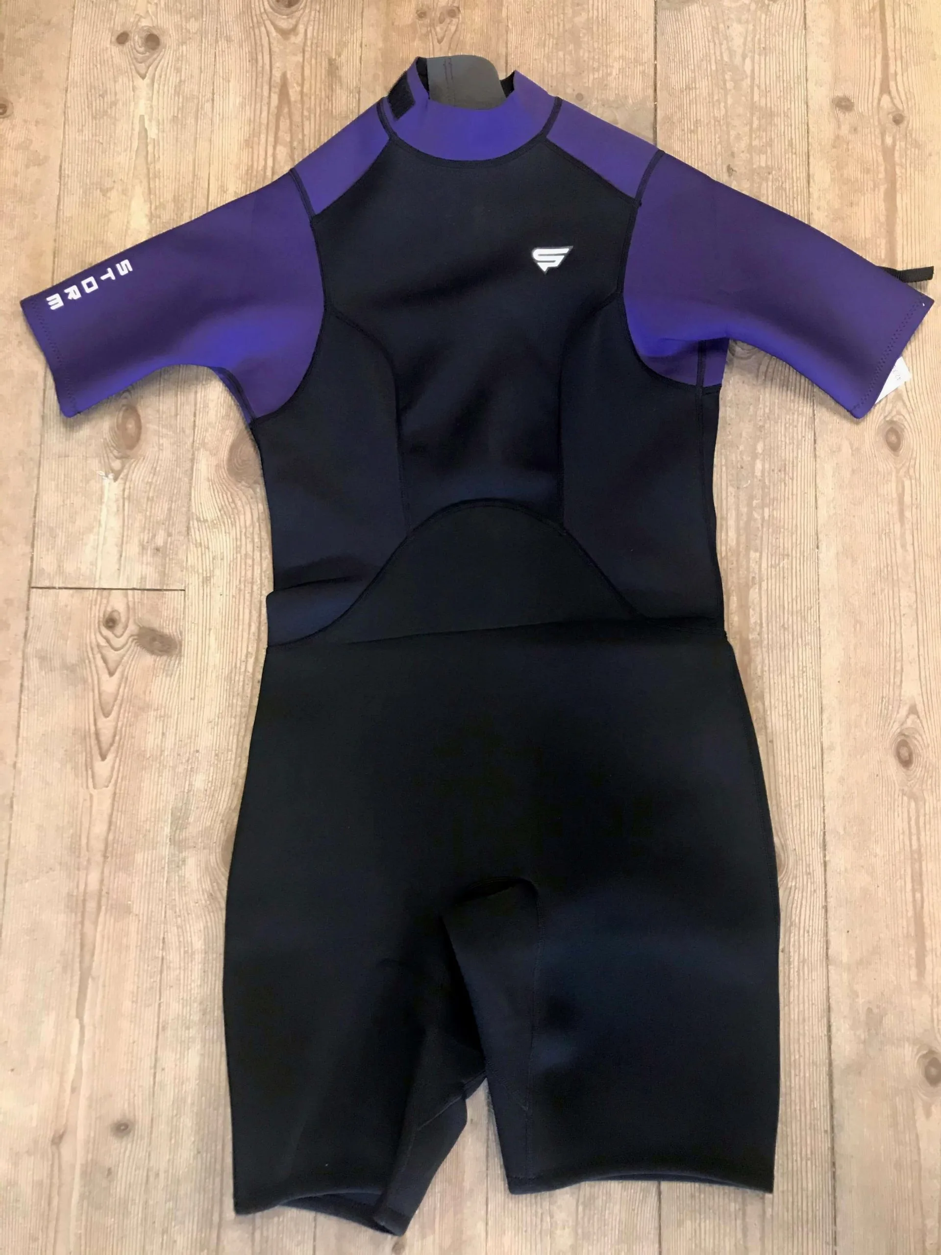 Storm Shorty W Våddragt 2/2 - Sort/Lilla 1 Storm Shorty W Våddragt 2/2 - Sort/Lilla